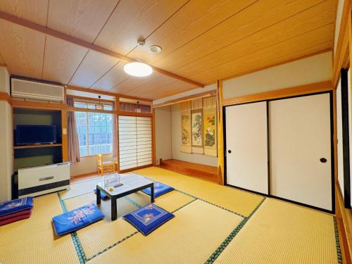 Yuzawa-machi House | Discover SnowHouse Memorie Hotel: Family-Friendly Retreat