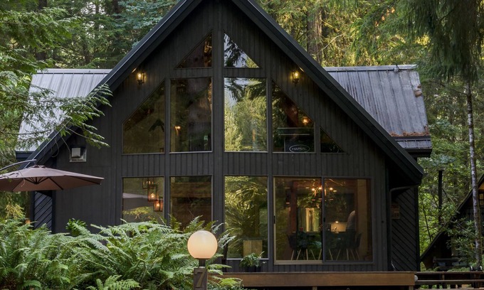 Glacier Cabin | Ultimate Retreat: Snowline Community Near Mt. Baker