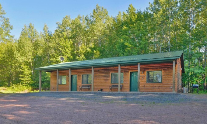 Washburn Cabin | Adventure Awaits: Ski, Snowmobile & ATV from Cozy Cabin!