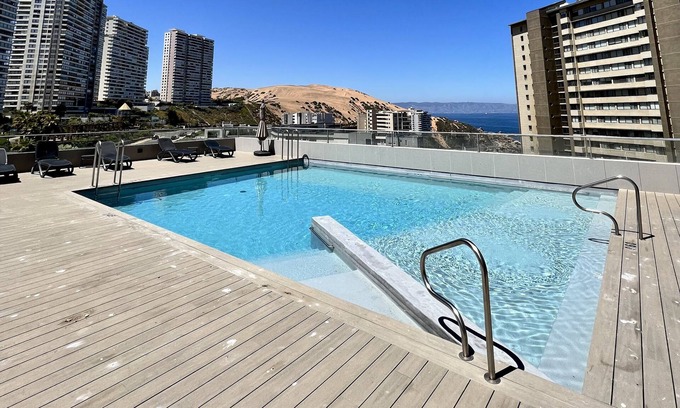 Concon Apartment | Pet-Friendly 2D2B Apartment with Pool in Con Con