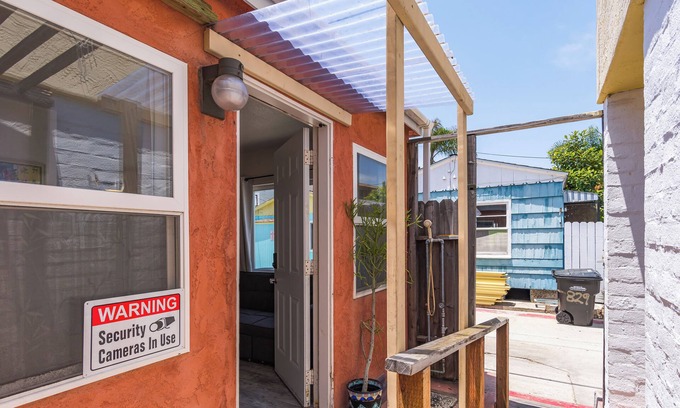 Mission Beach House | SO Cute Beach Studio bungalow in North Mission Beach 92109 - AJ George Broker