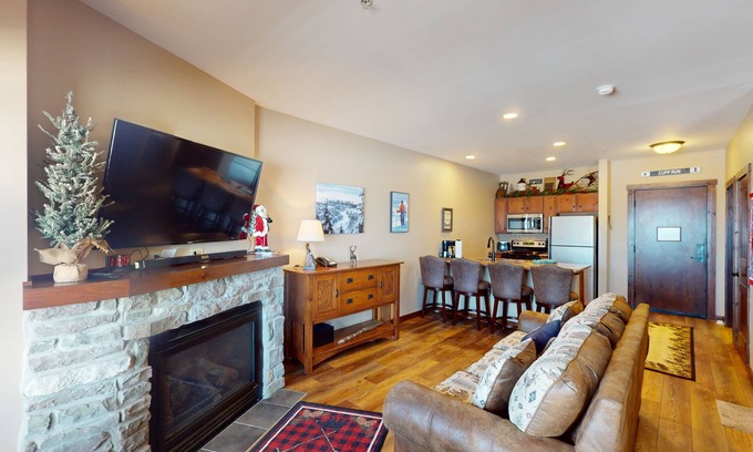 Snowshoe Condo | Soaring Eagle #314 - Brigham Studio Condo by RedAwning