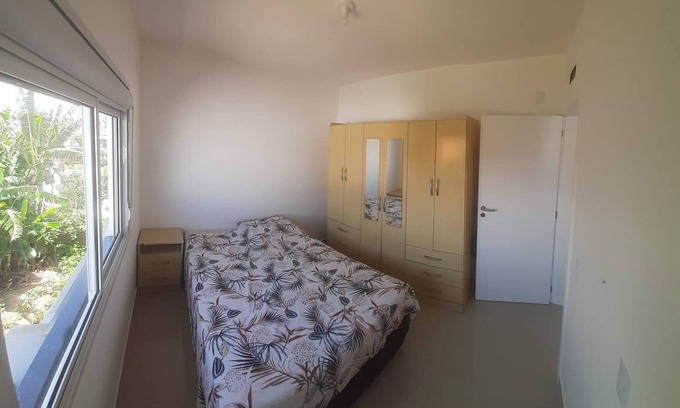 Pinheira House | Inviting Sobrado Aconchegante Near Praia de Baixo