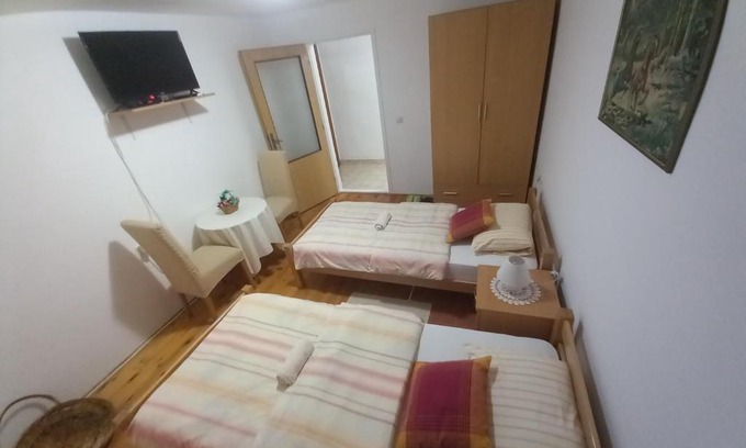 Teslic House | Family-Friendly Escape at Sobe Dujakovic - 8/10 Rated Stay