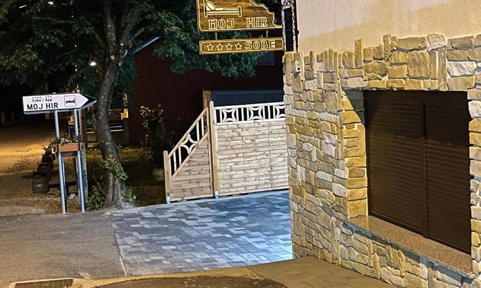 Breznik Plesivicki Bed & Breakfast | Guest Rated 10/10: Sobe App Moj Hir Bed and Breakfast