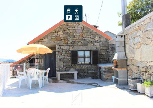 Montalegre House | Oceanfront Bliss at MyStay - Sobrado Fonseca