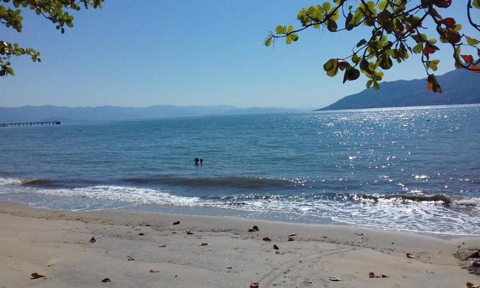 Pontal da Cruz House | Family-Ready Retreat for 10 at Beach - Pet & Child Friendly