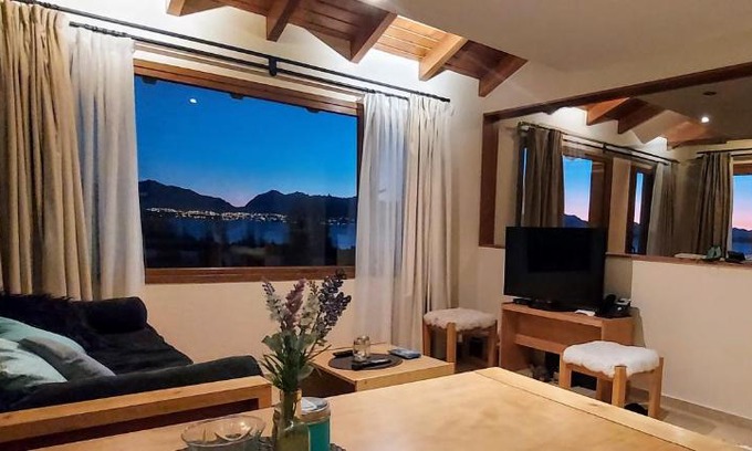 Dina Huapi Apartment | Relax at Sobre El Huapi Loft with Ocean Views and Pool