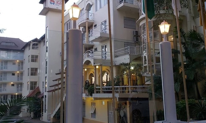 Centro Hotel | Discover Soder Hotel: Family-Friendly with Pool & Dining