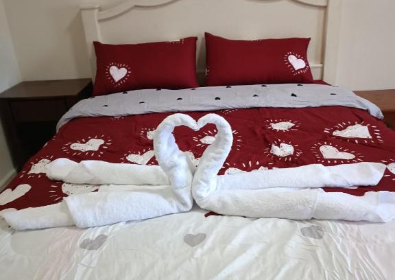 Taiping Apartment | Relax at Sofea Inn Bukit Merah - Family-Friendly Getaway