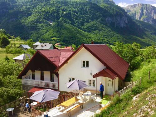 Vusanje House | Top-Rated Sofia Guest House with Breakfast & Family-Friendly Perks