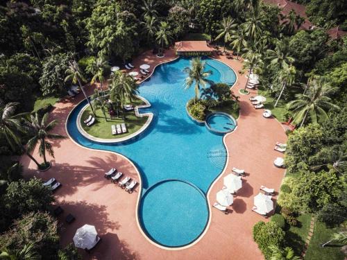 Siem Reap Hotel | Experience Luxurious Comfort at Sofitel Angkor Phokeethra Resort