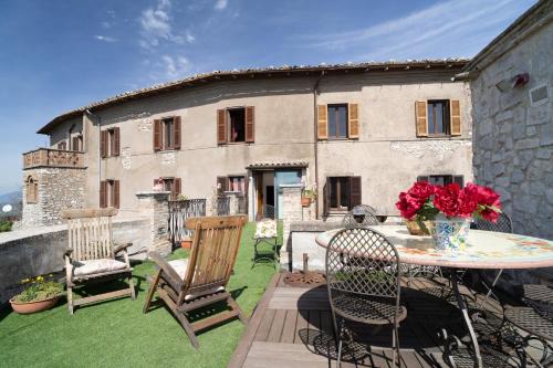 Montasola Apartment | Pet-Friendly Residence Serliana: Rated 10/10 by Guests