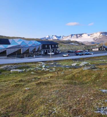 Boverdalen Hotel | Pet-Friendly Sognefjellshytta with Restaurant and High Ratings