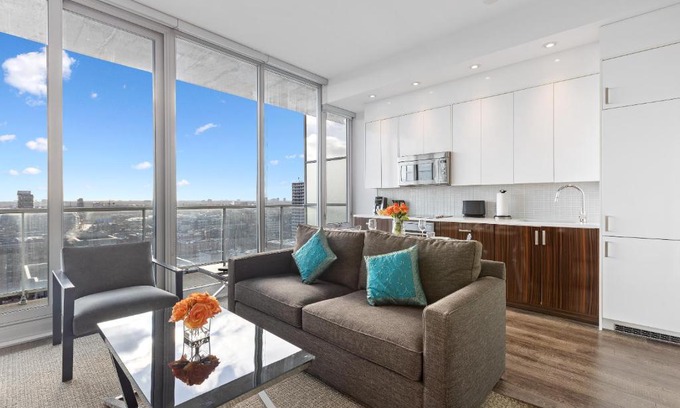 Centretown Apartment | Stylish SOHO Residences Lisgar - Pet Friendly & Accessible