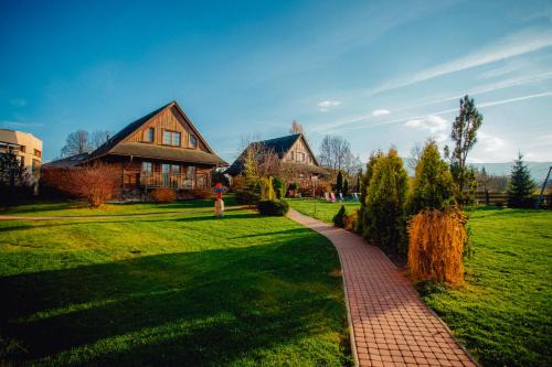 Stredne Malatiny Hotel | Pet-Friendly Sojka Resort with Pool and Spa Amenities