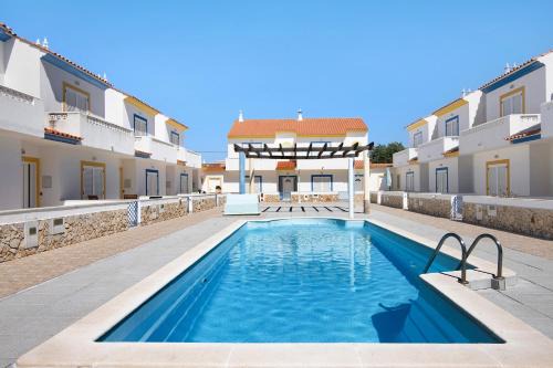Vila Nova De Cacela Villa | Discover Sol da Bornacha: Family-Friendly with Pool Access
