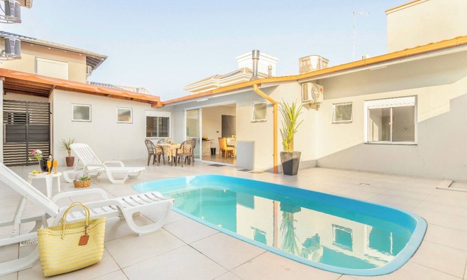 Daniela House | Relax at Casa Sol: Beachfront Retreat with Pool & Ocean View