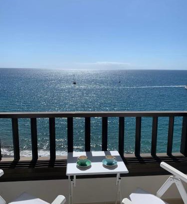 Patalavaca Apartment | Beachfront Sol y Sea Holiday Homes Don Paco with Ocean Views