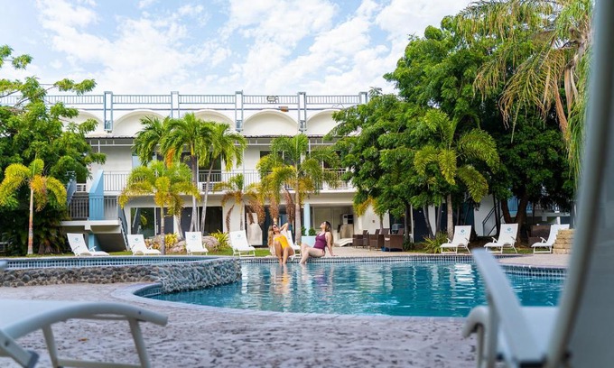 Canas Hotel | Serene Retreat at Solace by the Sea with Ocean Views
