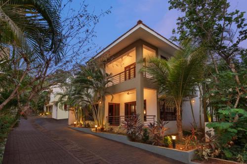 Candolim Villa | Relaxing Family Pool Villa in Candolim - Solace Estate