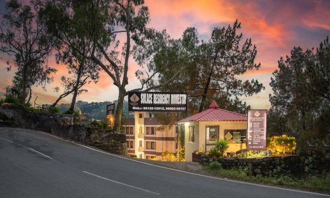 Kumarhatti Bed & Breakfast | Discover Solace Suites - The Himalayan Hometel Experience
