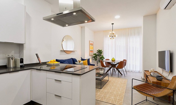 Ensanche Centro Apartment | Top-Rated Solaga - Soho II with Spa & Family Amenities