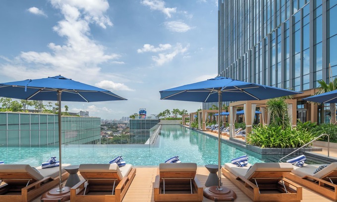 Bagong Pag-asa Hotel | Discover Solaire Resort North: A 5-Star Getaway Awaits