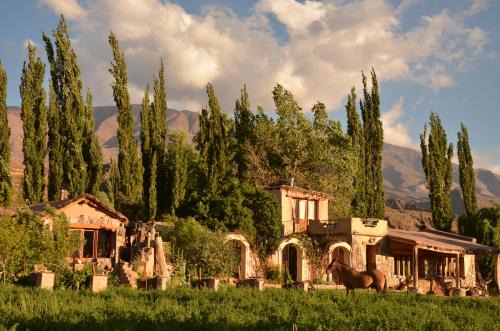 Huacalera House | Discover Solar del Tropico: Guest Rated 9.7/10 & More!