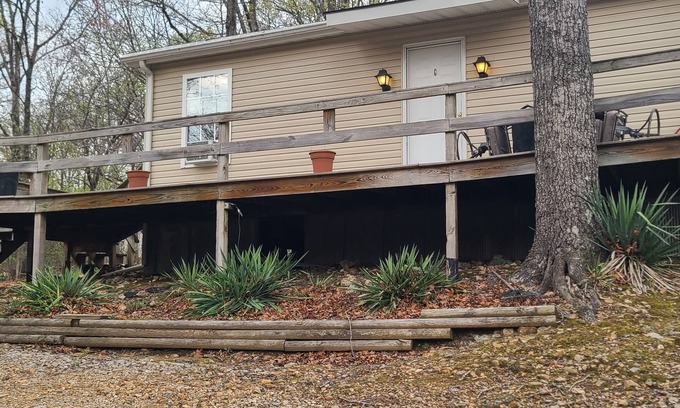 Wappapello Cabin | Cozy Wappapello Lake Cabin - Child Friendly Retreat!