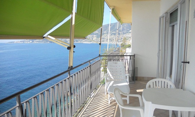 Ospedaletti Apartment | Inviting Holiday Apartments Solaria in Ospedaletti Ligure