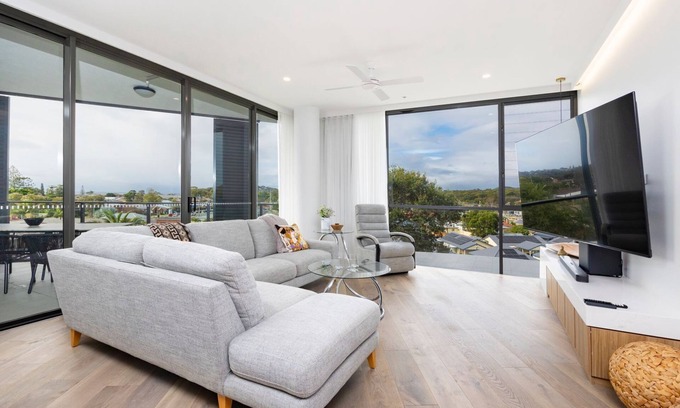 Forster Apartment | Solaris 308 - Beautifully furnished modern apartment in central Forster.