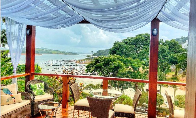 Capitolio Apartment | Top-Rated Solarium de Escarpas Suítes with Family Amenities