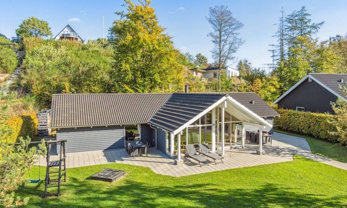 Vibæk Strand House | "Solborg" - 800m from the sea by Interhome