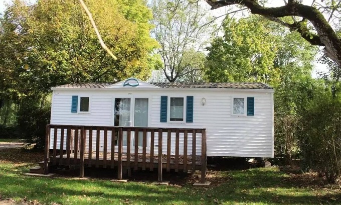 Puybrun House | Relax at Campsite La Sole - Mobile Home for Family Getaways