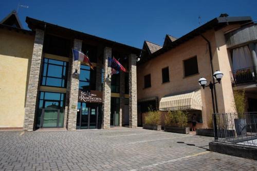 Capriolo Hotel | Discover Sole della Franciacorta: Family-Friendly Escape