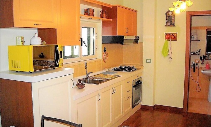 Caltanissetta Apartment | Relax at Sole e Luce: Family-Friendly with Pool & Spa