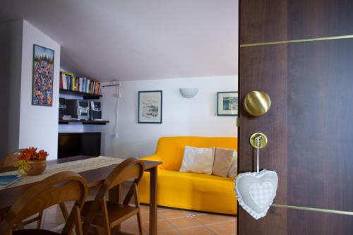 Ortona Apartment | Top-Rated Sole Luna: Family-Friendly Retreat with Kitchen