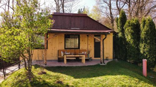 Republika Srpska Apartment | Inviting Sole Tiny House: Guest Rated 9.8, Family-Friendly Stay