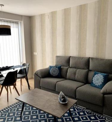 Zaidin House | Bright and Renovated Soleada Home with 9.5/10 Rating