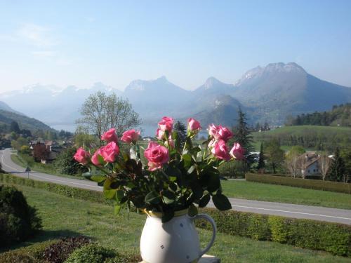Talloires-Montmin Apartment | Discover Soleil Bleu: Oceanfront Retreat for Families