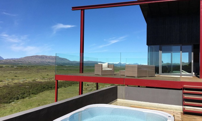 Blaskogabyggd Villa | Unforgettable Sólfaxi Villa with Breathtaking Golden Circle Views