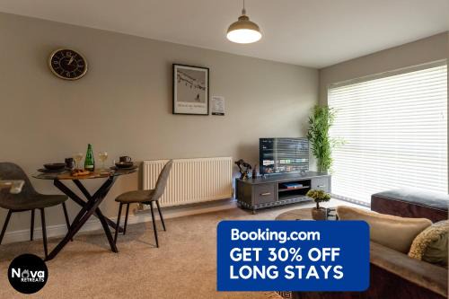 Solihull Apartment | Stylish 3-Bed Apartment Minutes from BHX with Parking