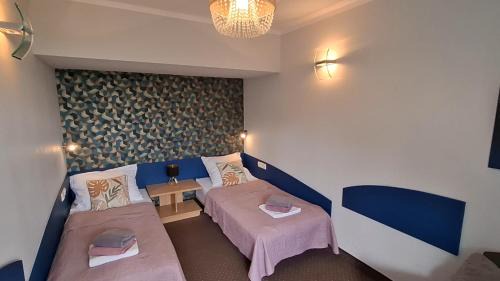 Jaszowiec Resort | Pet Friendly Ondraszek: Breakfast, Hot Tub & Family Fun