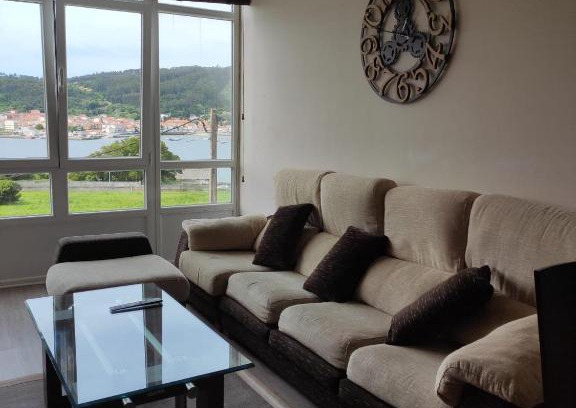 Cee Apartment | Welcoming SOLPOR: Family-Friendly & Highly Rated at 9.4/10