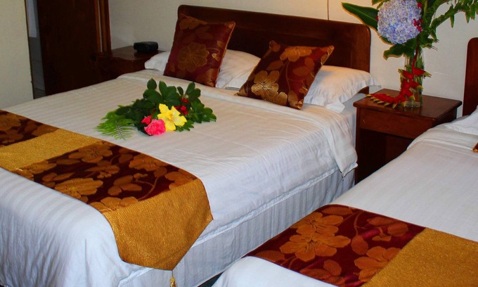 Hospital Hotel | Relax at Soluxe El Sesteo: Pool, Spa & 9/10 Rated Comfort