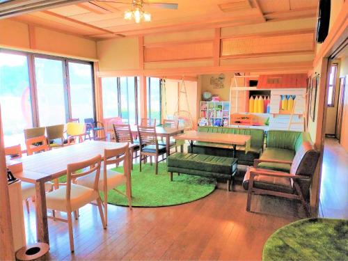 Soma House | Discover Soma City House with Hot Tub & Family-Friendly Vibe