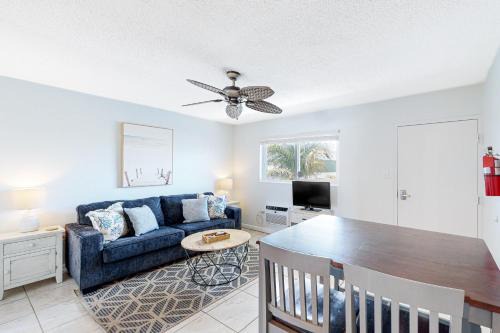 Marathon Apartment | Oceanfront Escape at Sombrero Siesta - Family Friendly Retreat