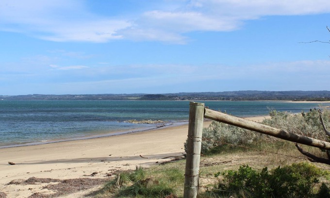 Somers House | Experience Somers from the Treetops - Steps to the Beach