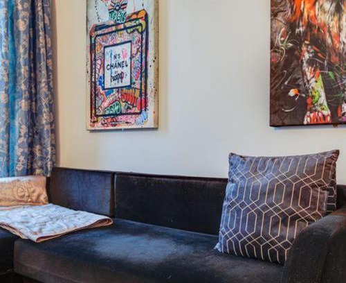 Bangor House | Discover Somerset House: Child-Friendly Bliss Awaits